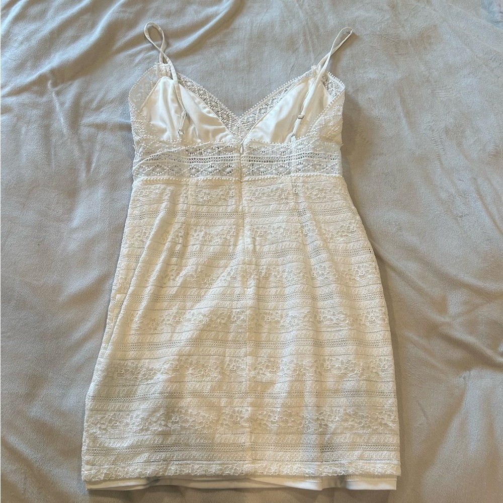 All in Favor White lace dress graduation size S like new - Picture 5 of 9